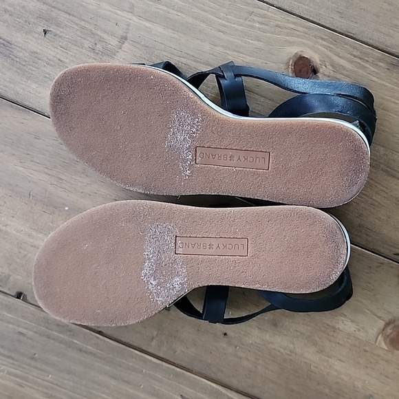Lucky Brand Black Leather Strappy Sandal size 6 - Picture 8 of 14